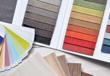 Fornir modyfikowany a fornir naturalny: różnice w rysunku słoja i cenie zabudowy Kolorowe próbki tkanin i farb do wyboru materiałów wykończeniowych